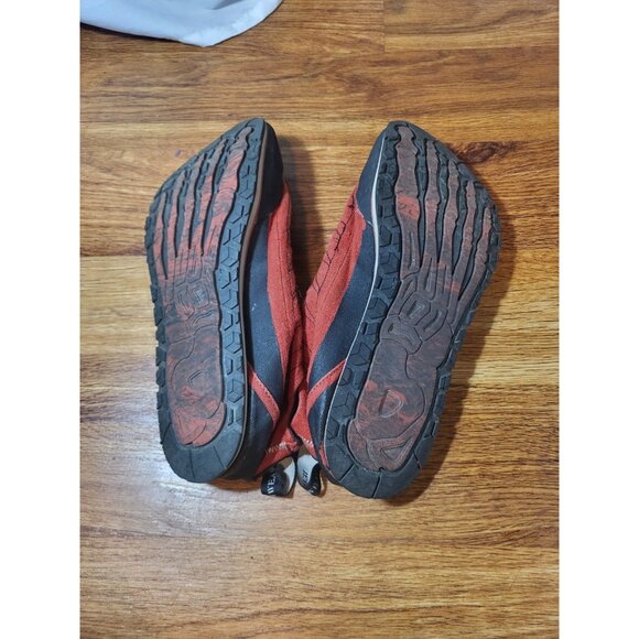 Men's Red Casual Shoes - Picture 4 of 5